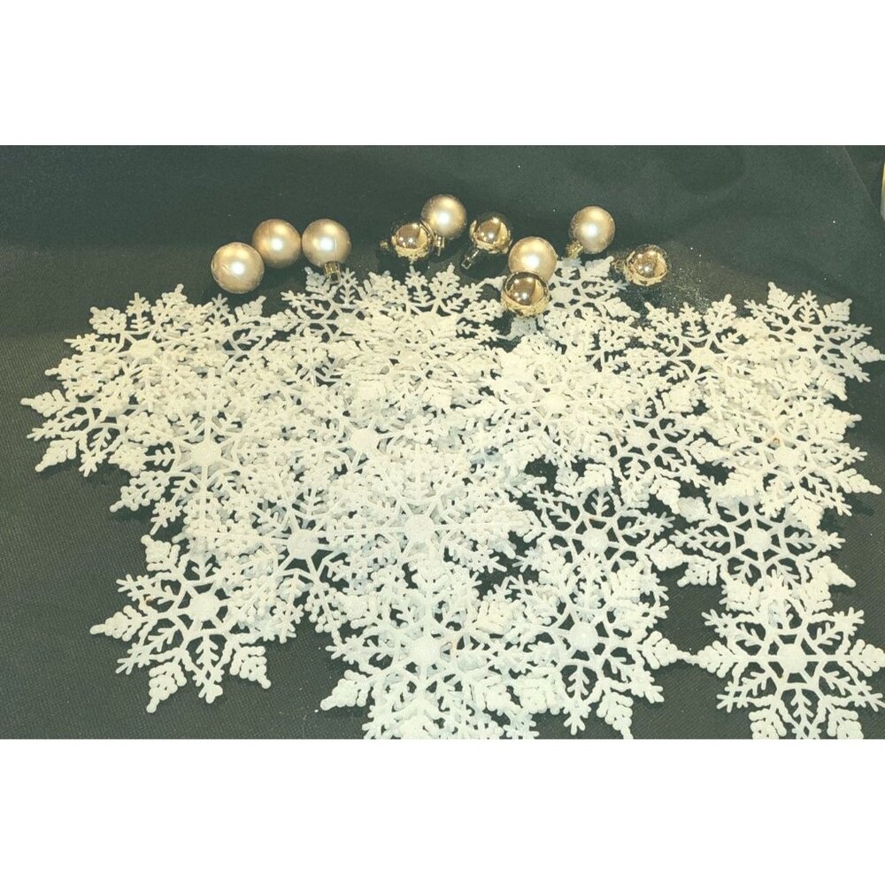 43 White Glitter Snowflake Christmas Table Decor Gold Ornaments Set